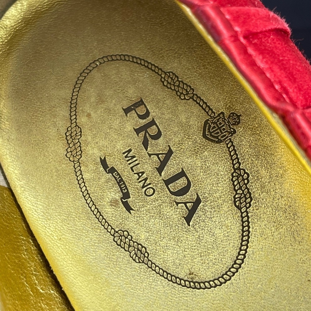 Vintage Prada Red Satin Pleated Ballet Flats Shoes Slip On Women 37.5 EU/7.5 US - Picture 9 of 14